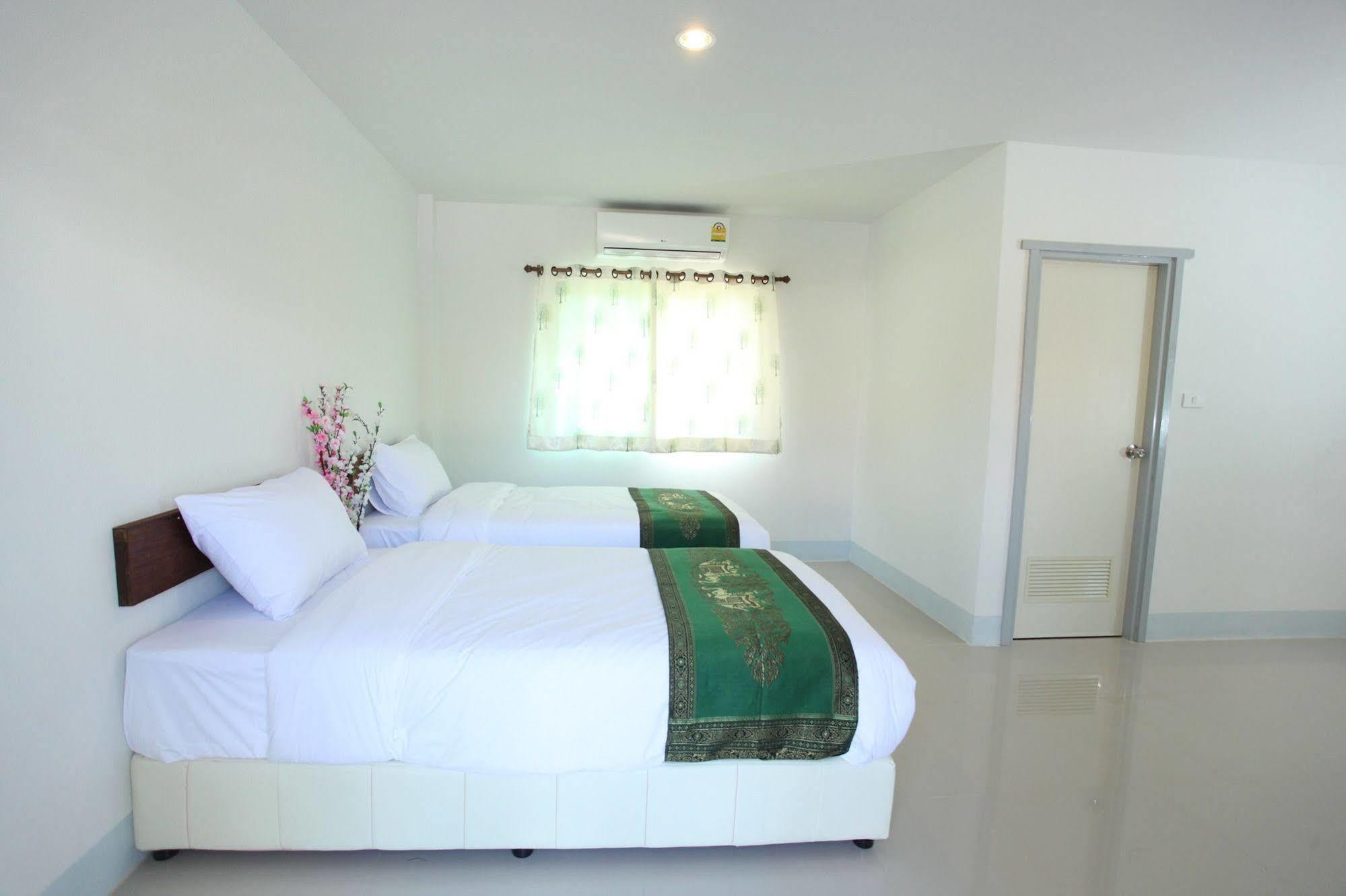 Hotel Rinlada House Chiang Rai Esterno foto